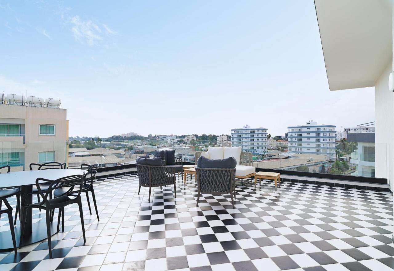 Liv The City Suites Adults Only Larnaca Exterior photo